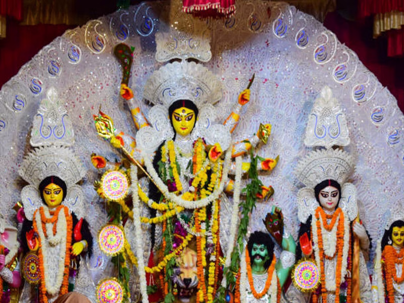 Heartfelt happy Dussehra wishes with festive diya background